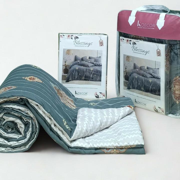 Blessings Dark Green Floral 4 piece of Comforter Set(1 Bedsheet,2 pillow cover,1 comforter)