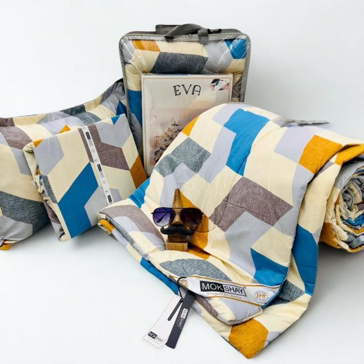 Eva Diagonal Design Comforter Set(1 Bedsheet,2 Pillow Cover & 1 Comforter)