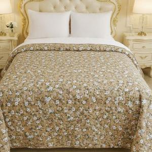 CLOUDY COZY Ultrasonic Double Bed AC Comforter - Mustard Floral